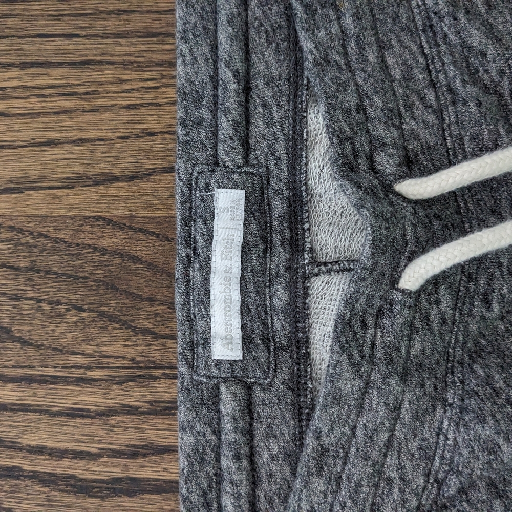 Abercrombie Distressed Sweatpants - Picture 3 of 4